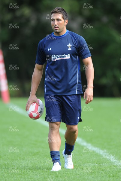 09.08.11 - Wales Rugby Training - Gavin Henson during training. 