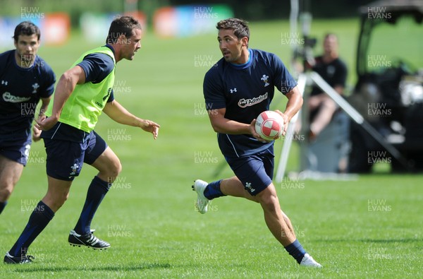 09.08.11 - Wales Rugby Training - Gavin Henson during training. 