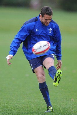09.11.10 - Wales Rugby Training - Lee Byrne during training. 
