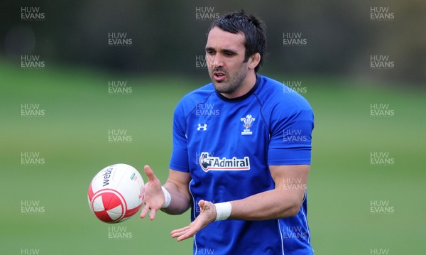 09.11.10 - Wales Rugby Training - Jonathan Thomas during training. 