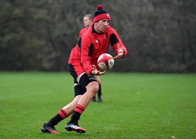 091120 - Wales Rugby Training - Justin Tipuric during training