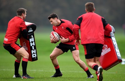 091120 - Wales Rugby Training - Johnny Williams during training