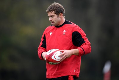 091120 - Wales Rugby Training - Leigh Halfpenny during training