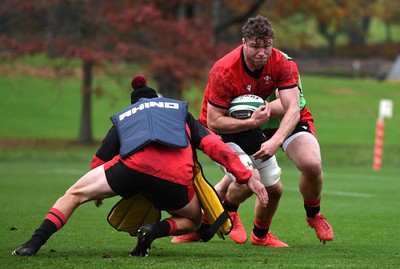 091120 - Wales Rugby Training - Will Rowlands during training