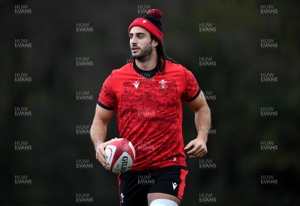 091120 - Wales Rugby Training - Josh Navidi during training