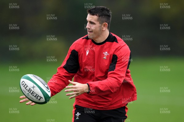 091120 - Wales Rugby Training - Owen Watkin during training