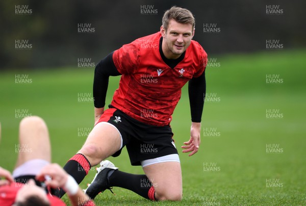 091120 - Wales Rugby Training - Dan Biggar during training