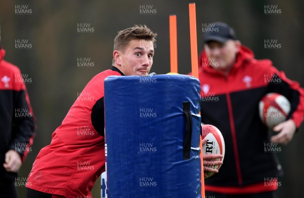 091120 - Wales Rugby Training - Jonathan Davies during training