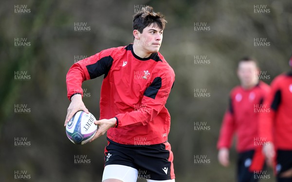 100221 - Wales Rugby Training - Louis Rees-Zammit during training