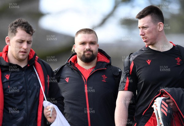 100222 - Wales Rugby Training - Ryan Elias, Tomas Francis and Adam Beard during training