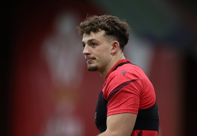 100226 - Wales Rugby Training - Louie Hennessey during training