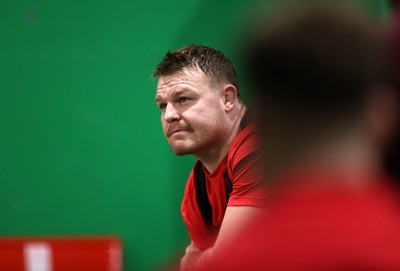 100226 - Wales Rugby Training - Dewi Lake during training