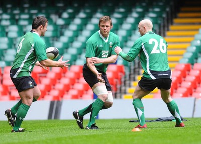 10.03.09 - Wales Rugby Huw Bennett, Dafydd Jones and Tom Shanklin take part in a training session ahead of his side's Six Nations match against Italy 