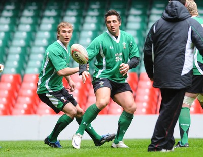 10.03.09 - Wales Rugby WalEs Warren Fury and Gavin Henson take part in a training session ahead of his side's Six Nations match against Italy 