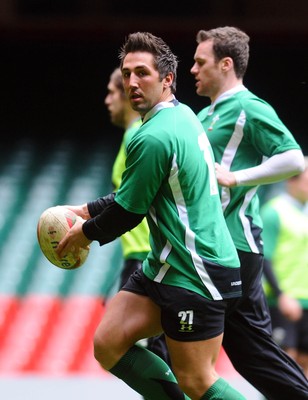 10.03.09 - Wales Rugby Wales' Gavin Henson takes part in a training session ahead of his side's Six Nations match against Italy 