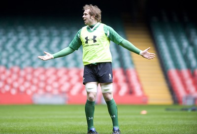 10.03.09 - Wales Rugby Training - Alun Wyn Jones in action during training. 