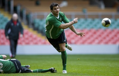 10.03.09 - Wales Rugby Training - Mike Phillips in action during training. 