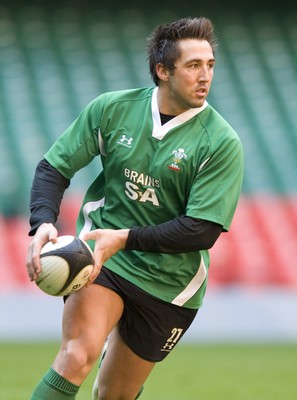 10.03.09 - Wales Rugby Training - Gavin Henson in action during training. 