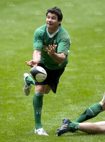 10.03.09 - Wales Rugby Training - Mike Phillips in action during training. 