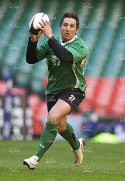 10.03.09 - Wales Rugby Training - Gavin Henson in action during training. 