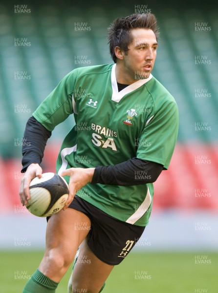 10.03.09 - Wales Rugby Training - Gavin Henson in action during training. 