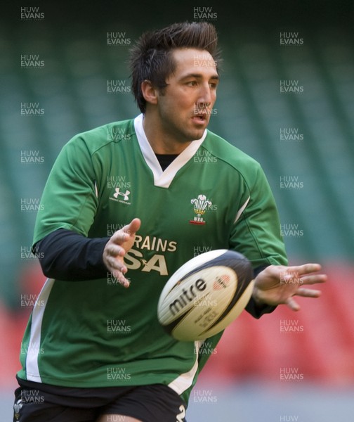 10.03.09 - Wales Rugby Training - Gavin Henson in action during training. 
