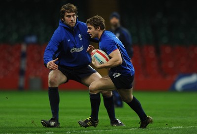 10.03.11 - Wales Rugby Training - Leigh Halfpenny and Ryan Jones during training. 