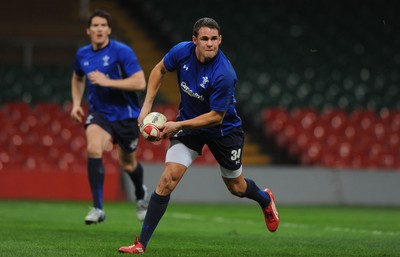 10.03.11 - Wales Rugby Training - Lee Byrne during training. 