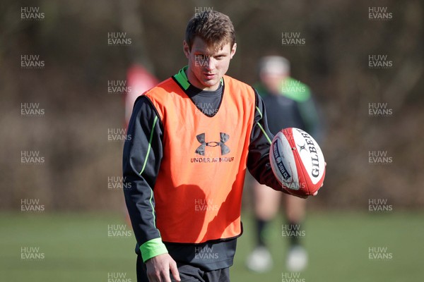 100315 - Wales Rugby Training - Dan Biggar during training