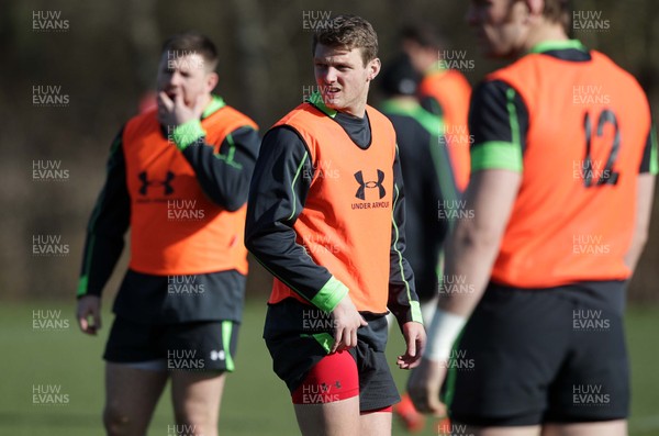 100315 - Wales Rugby Training - Dan Biggar during training