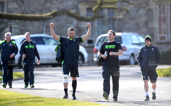 100315 - Wales Rugby Training -Sam Warburton arrives for training