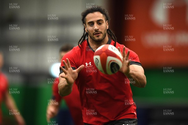 100320 - Wales Rugby Training - Josh Navidi during training