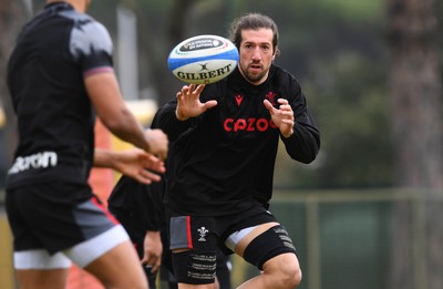 100323 - Wales Rugby Training - Justin Tipuric during training