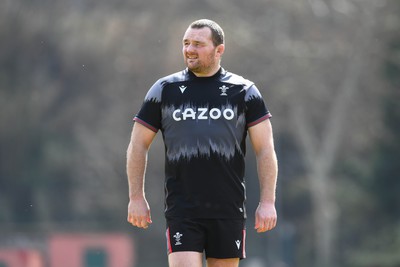 100323 - Wales Rugby Training - Ken Owens during training