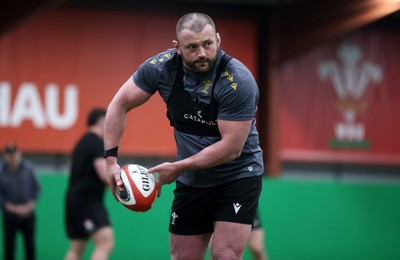 100325 - Wales Rugby Training - Sam Parry during training