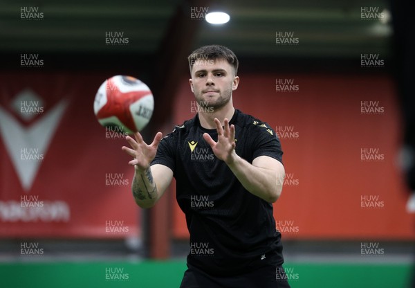 100325 - Wales Rugby Training - Joe Roberts during training