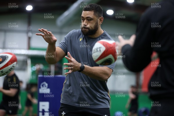 100325 - Wales Rugby Training - Taulupe Faletau during training