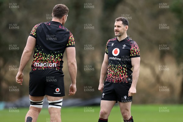 100326 - Wales Rugby Training ahead of their final Six Nations game against Italy - Tomos Williams during training