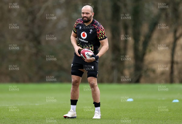100326 - Wales Rugby Training ahead of their final Six Nations game against Italy - Josh Macleod during training