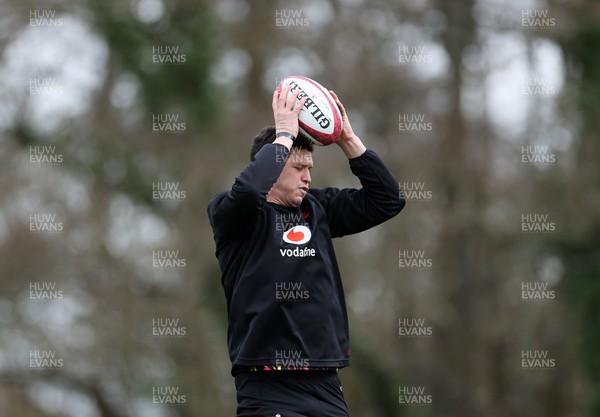 100326 - Wales Rugby Training ahead of their final Six Nations game against Italy - James Botham during training