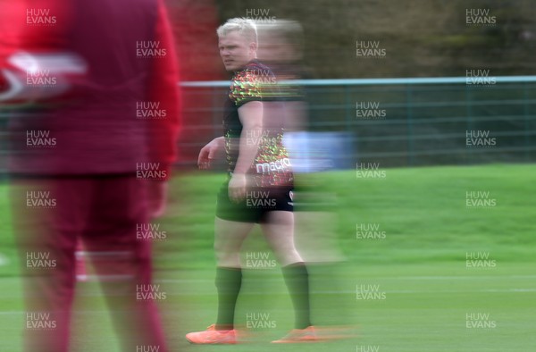 100326 - Wales Rugby Training ahead of their final Six Nations game against Italy - Blair Murray during training