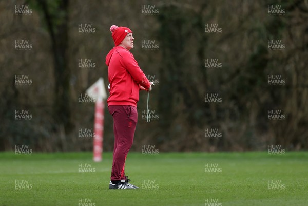 100326 - Wales Rugby Training ahead of their final Six Nations game against Italy - Steve Tandy, Head Coach during training