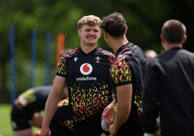 Wales Rugby Training 100626