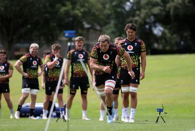 100626 - Wales Rugby Training - Ben Carter during training