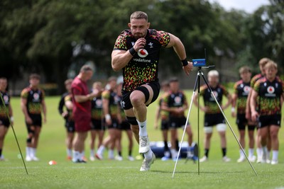 100626 - Wales Rugby Training - Harrison Keddie during training