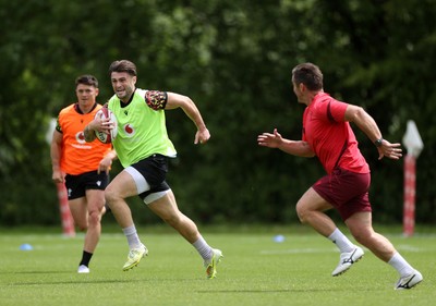 100626 - Wales Rugby Training - Joe Roberts during training
