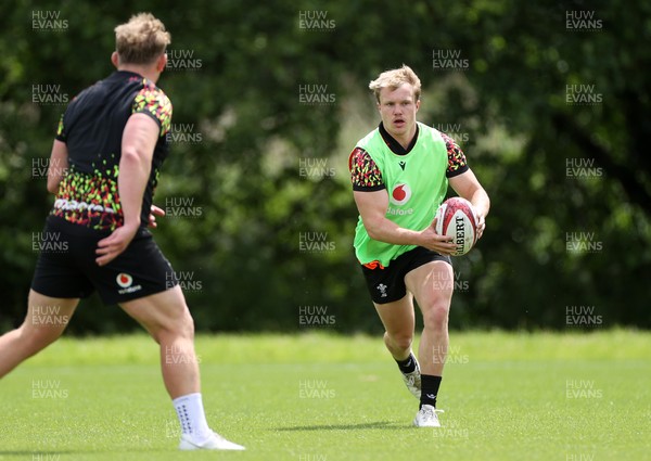 100626 - Wales Rugby Training - Blair Murray during training
