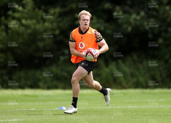 100626 - Wales Rugby Training - Blair Murray during training