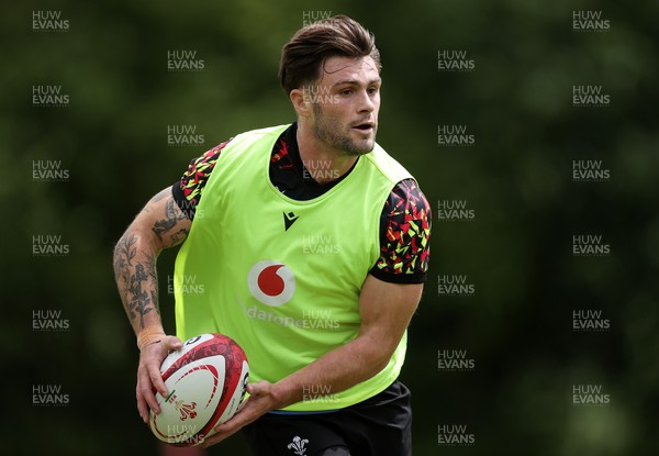 100626 - Wales Rugby Training - Joe Roberts during training