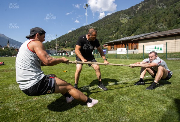 100723 - Wales Rugby World Cup Training camp in Fiesch, Switzerland - Louis Rees-Zammit and Cai Evans during training
